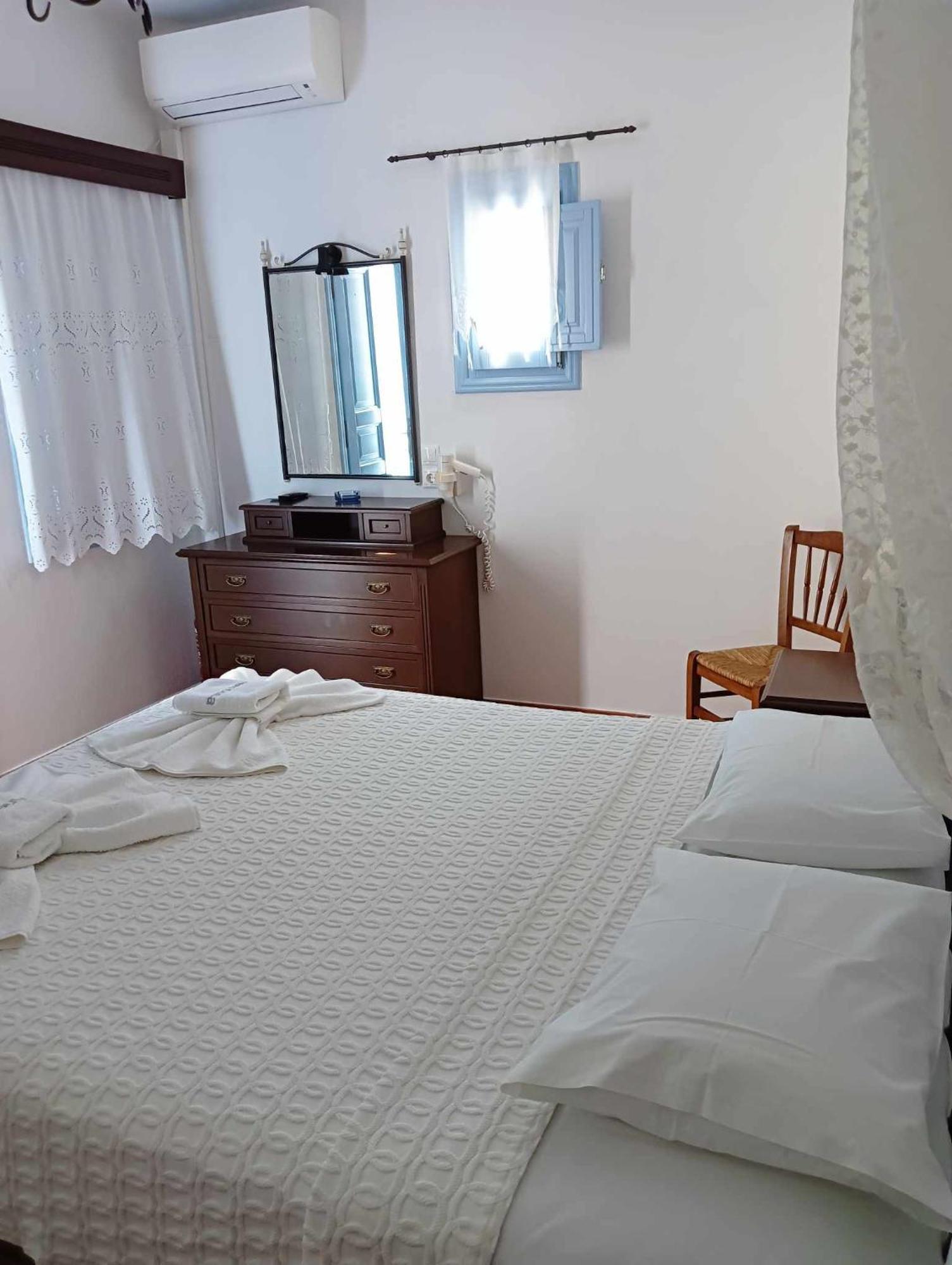 Anemousa Hotel Folégandros Eksteriør billede